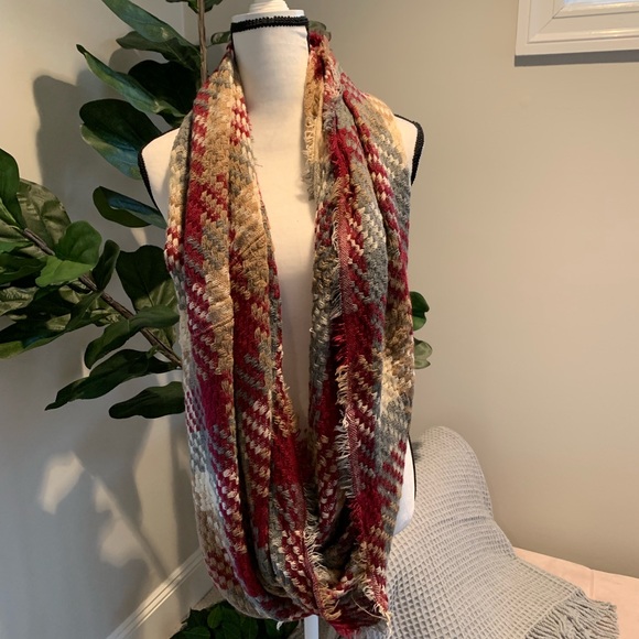 Multicolor infinity scarf - Picture 2 of 2